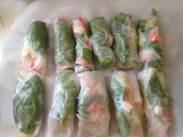 Proof we ate partially healthy this weekend--homemade summer rolls, paired with a salad for dinner.  The bomb-diggety.